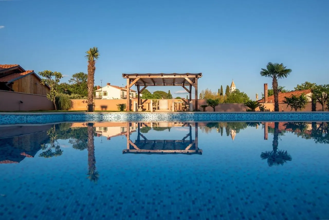 Via Flavia With Common Pool Hotell Labinci Kroatien
