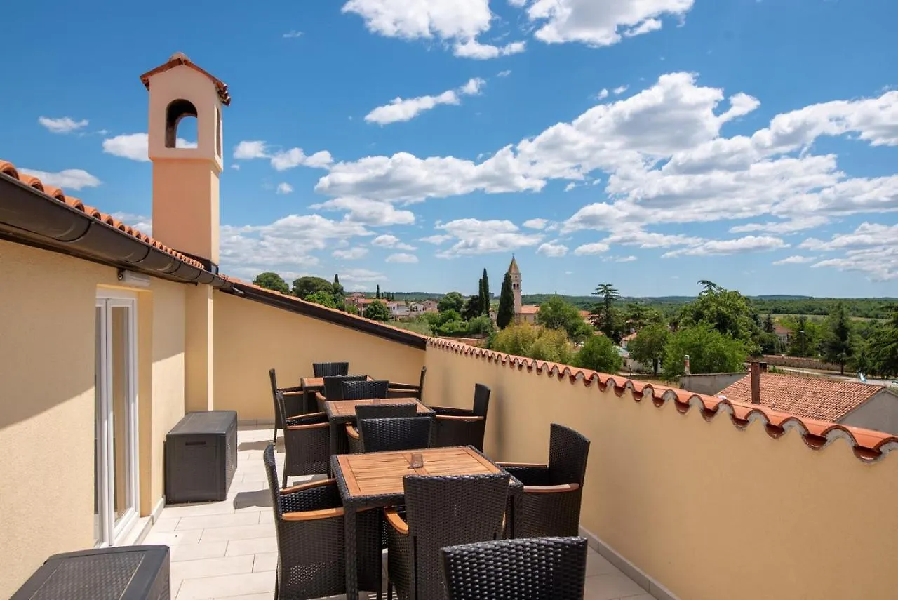 Via Flavia With Common Pool Hotell Labinci Pensionat